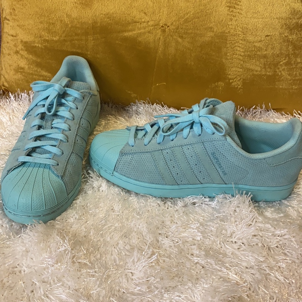 Aqua Adidas Superstar - Picture 2 of 3